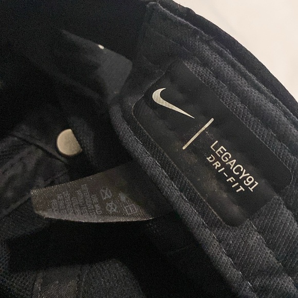 Black Nike Hat - Picture 3 of 4